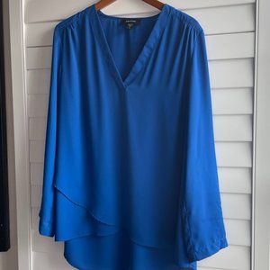 Blue Karen Kane long/button-up sleeve (L)